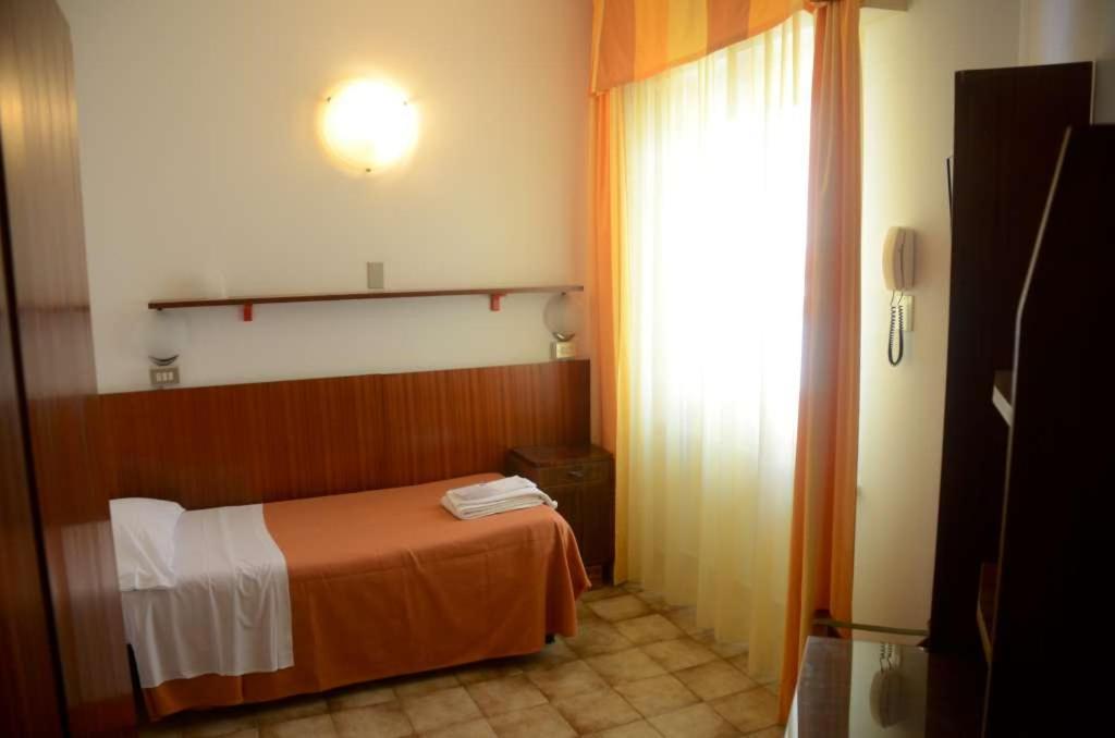Hotel Ariston Riccione Esterno foto